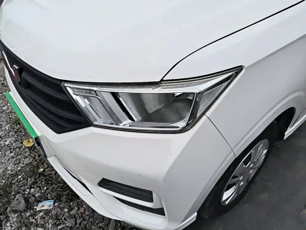 Wuling Hongguang — миниатюра 24