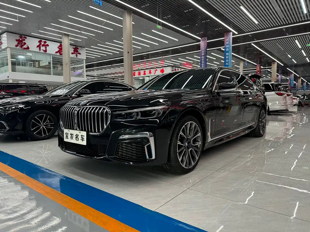 BMW  7 SERIES