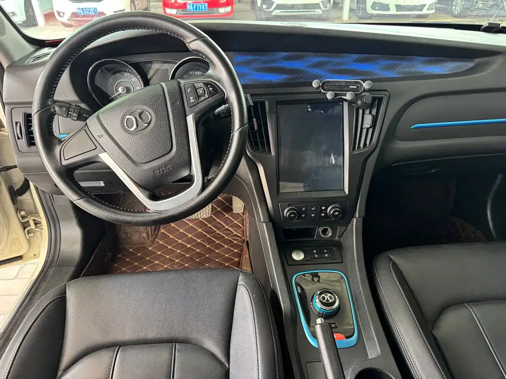 BAIC New Energy EU — миниатюра 9