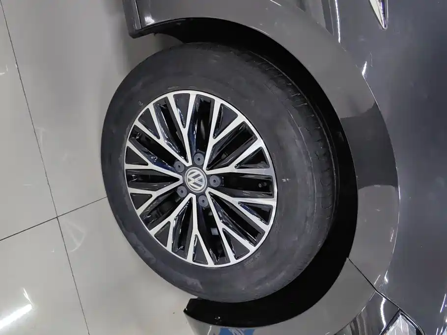 Volkswagen Sagitar — миниатюра 6