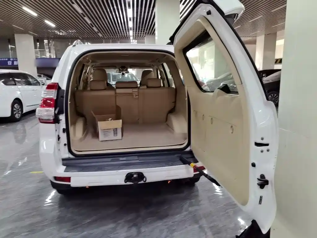 Toyota Prado — миниатюра 19