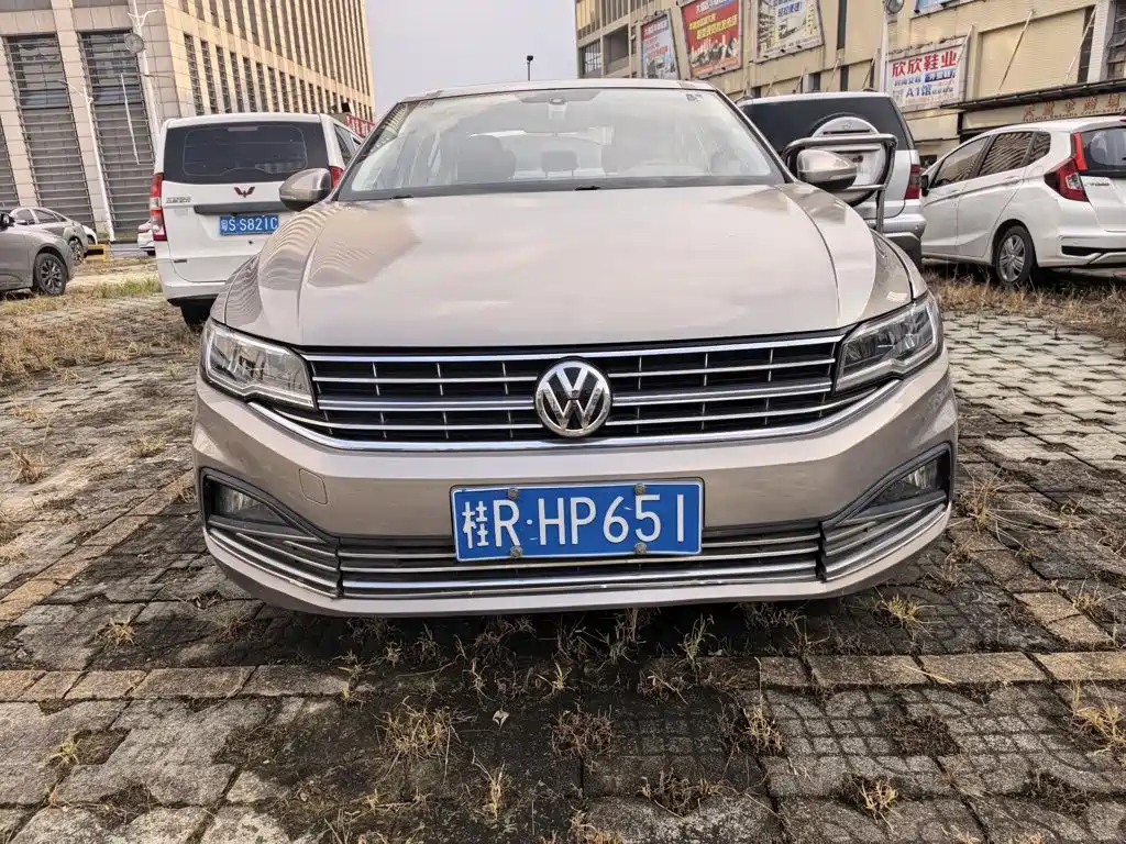 Volkswagen Bora — миниатюра 2