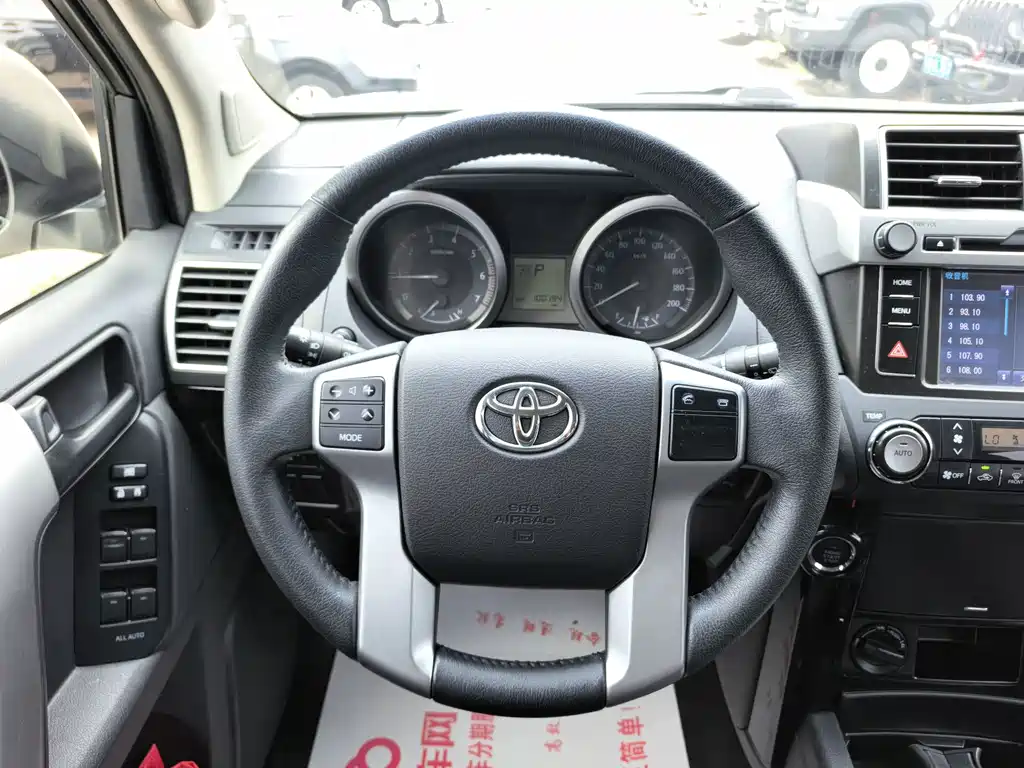 Toyota Prado — миниатюра 15