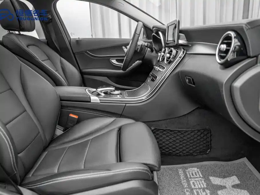 Mercedes-Benz C-Class — миниатюра 19