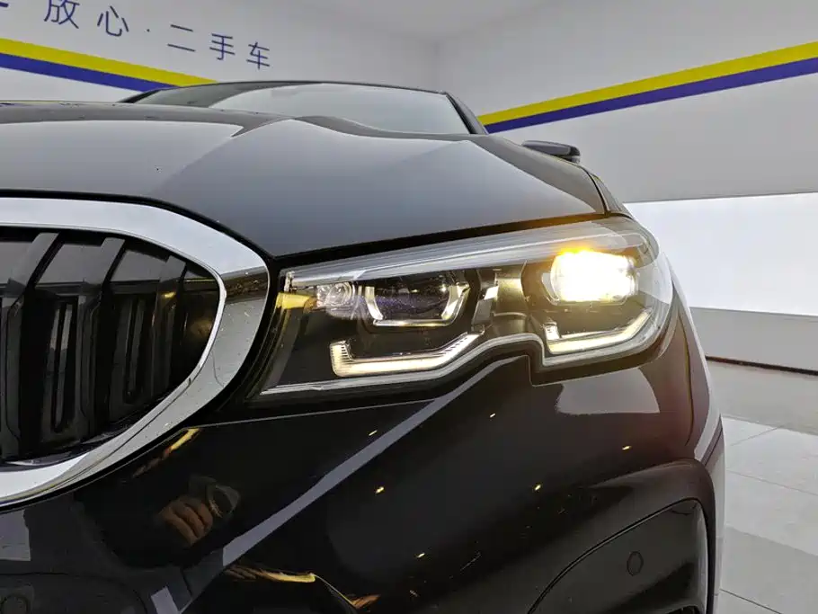 BMW 3 Series — миниатюра 5