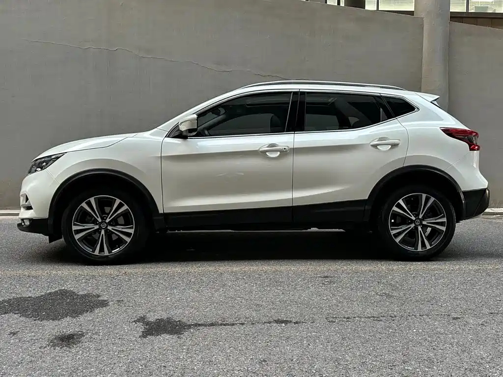 Nissan Qashqai — миниатюра 3
