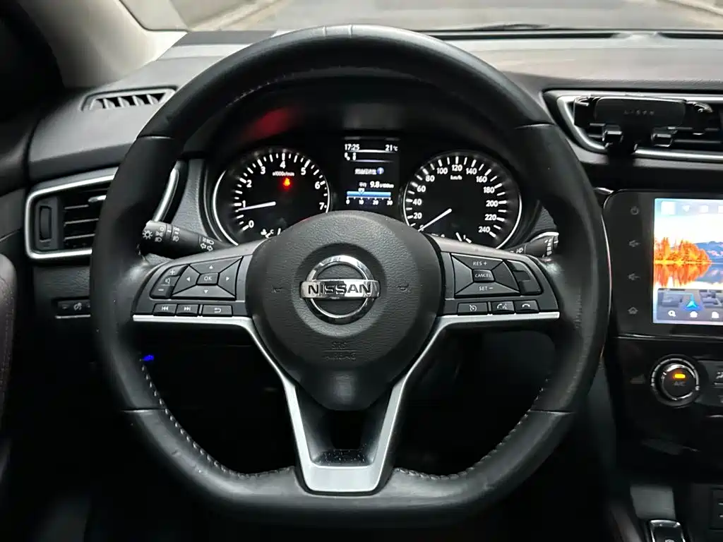 Nissan Qashqai — миниатюра 12