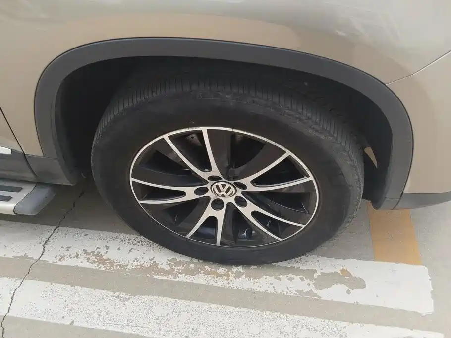 Volkswagen Tiguan — миниатюра 6