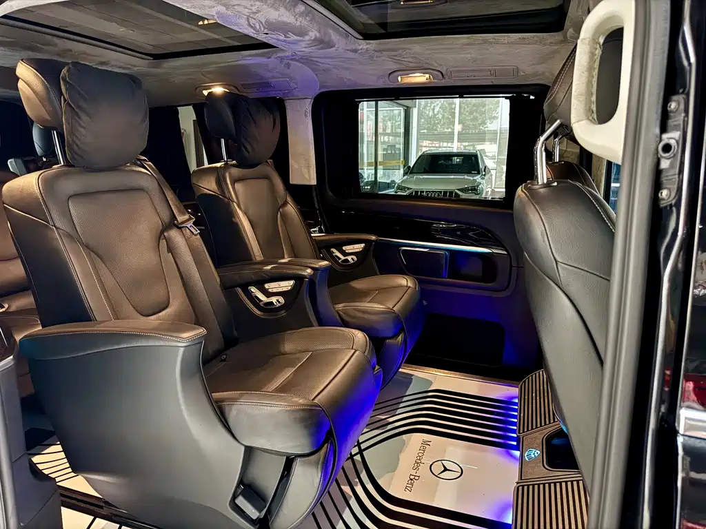 Mercedes-Benz V-Class V 2018 V 260 L Luxury Long Wheelbase VI