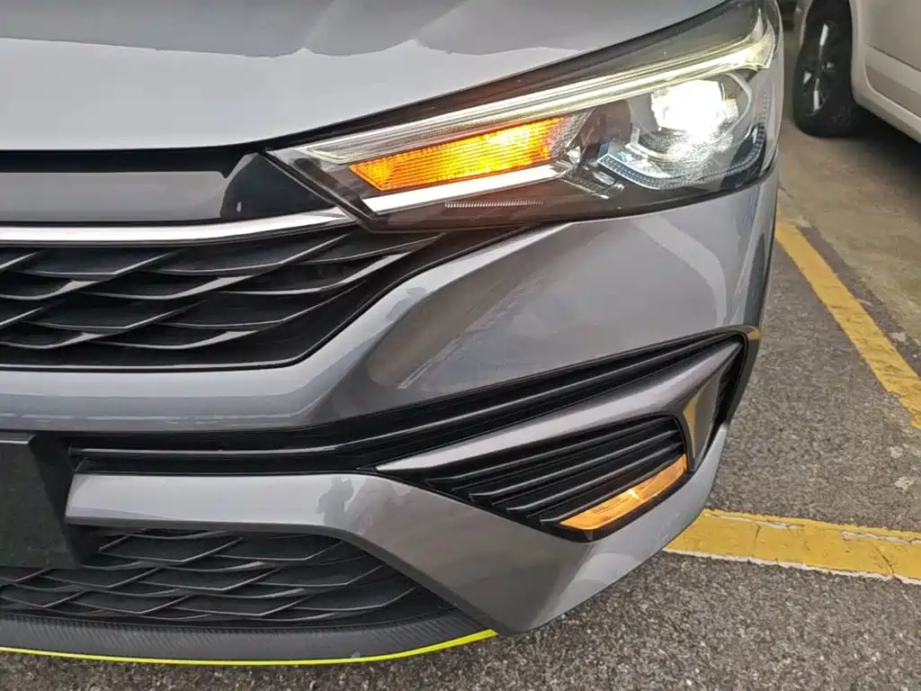 Roewe i5 — миниатюра 24
