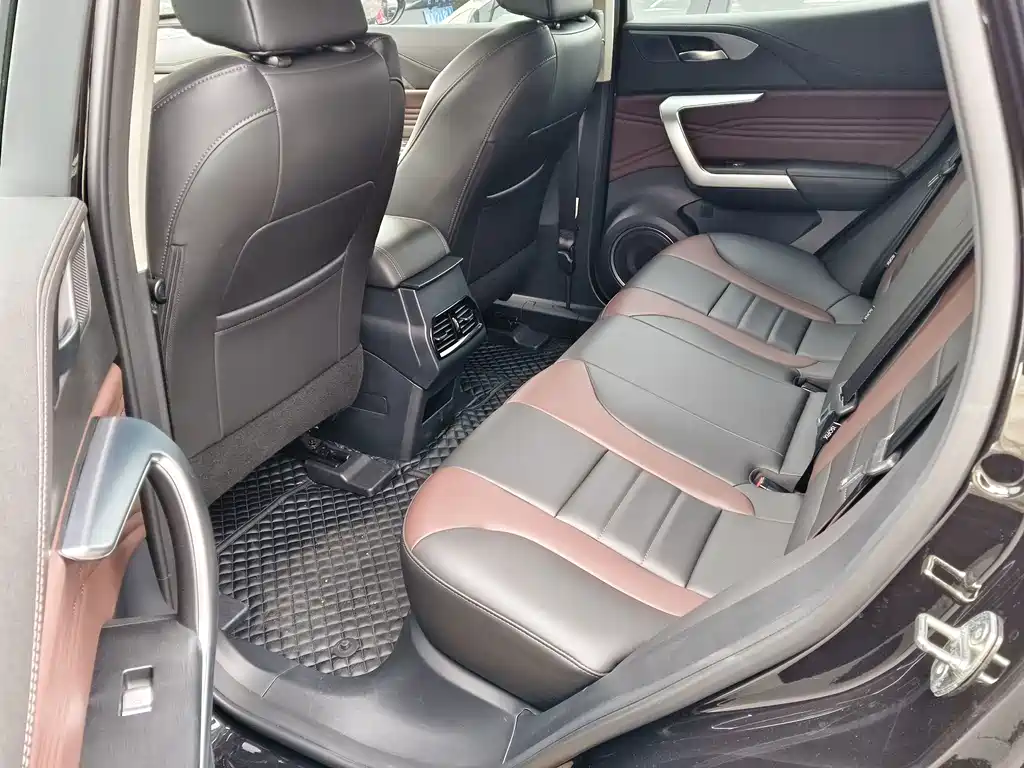 Wey Wey VV5 — миниатюра 10