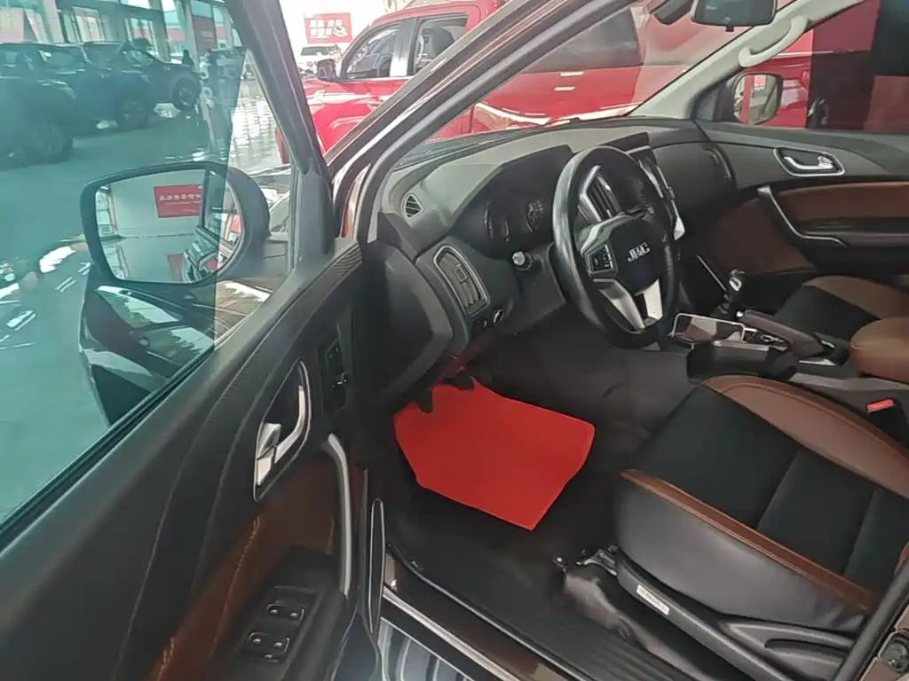 JMC Yuhu 7 — миниатюра 16