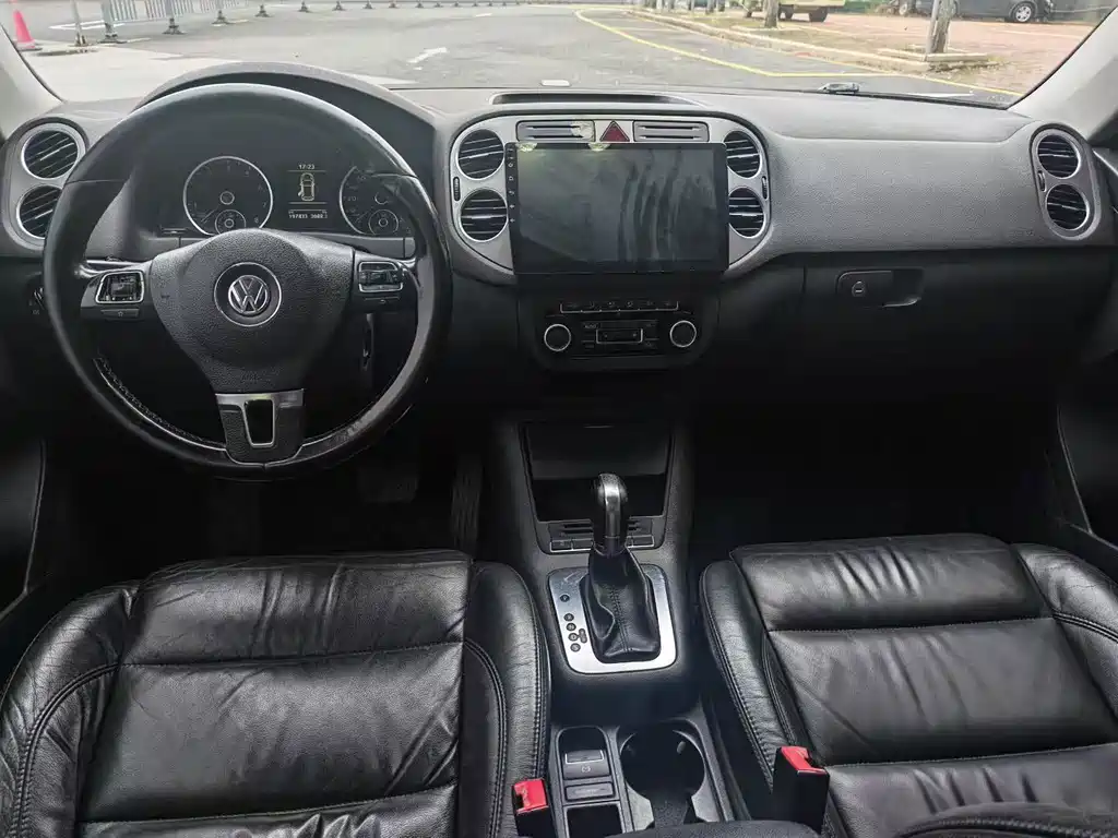 Volkswagen Tiguan — миниатюра 5