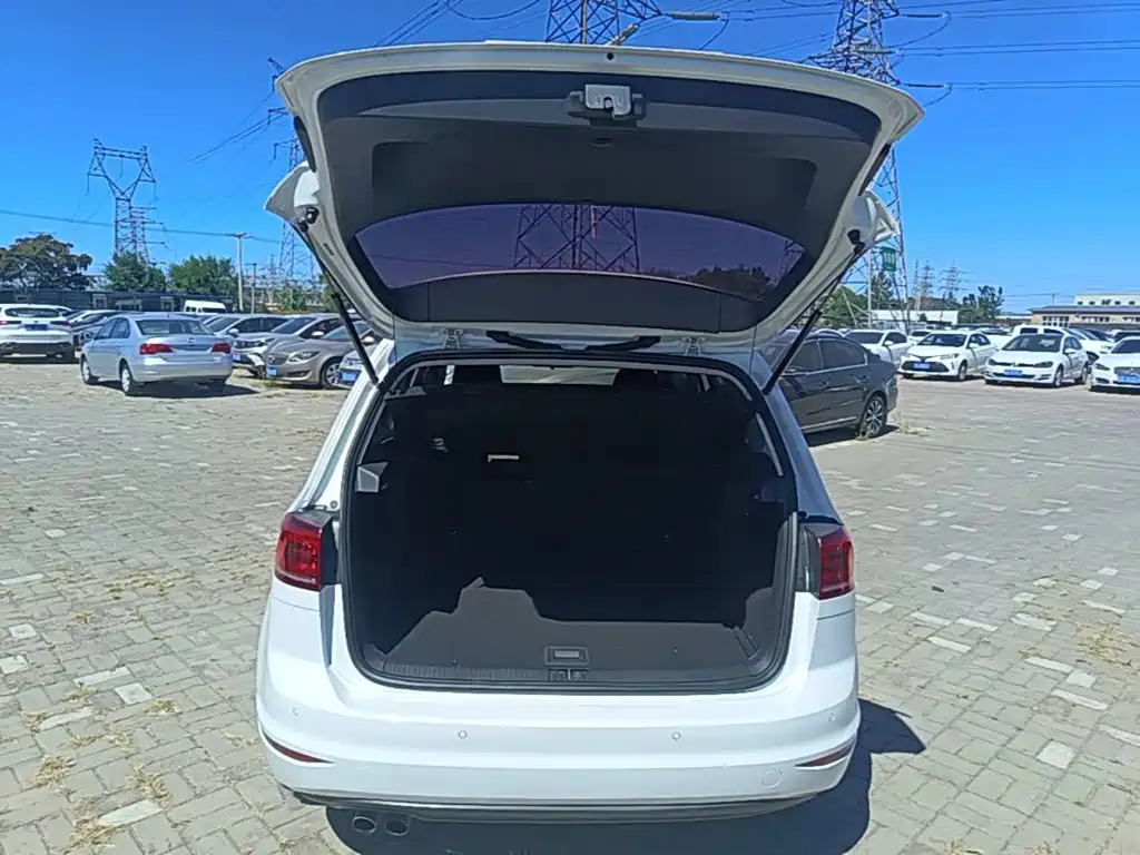 Volkswagen Golf Sportsvan — миниатюра 19