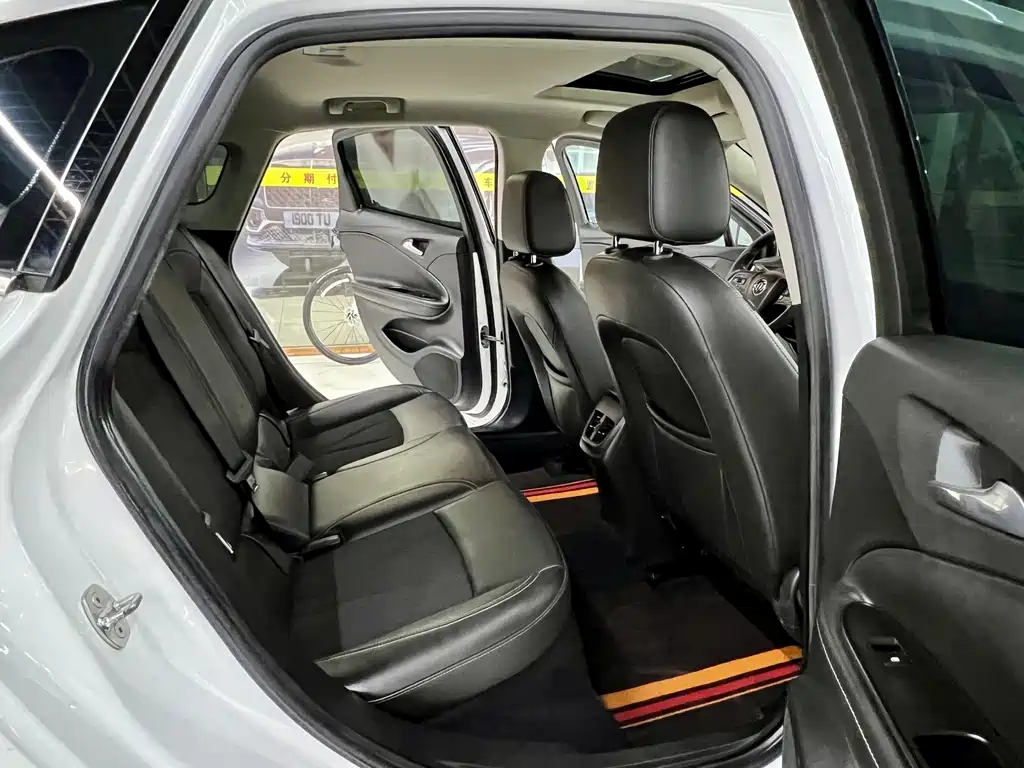 Buick Verano — миниатюра 14