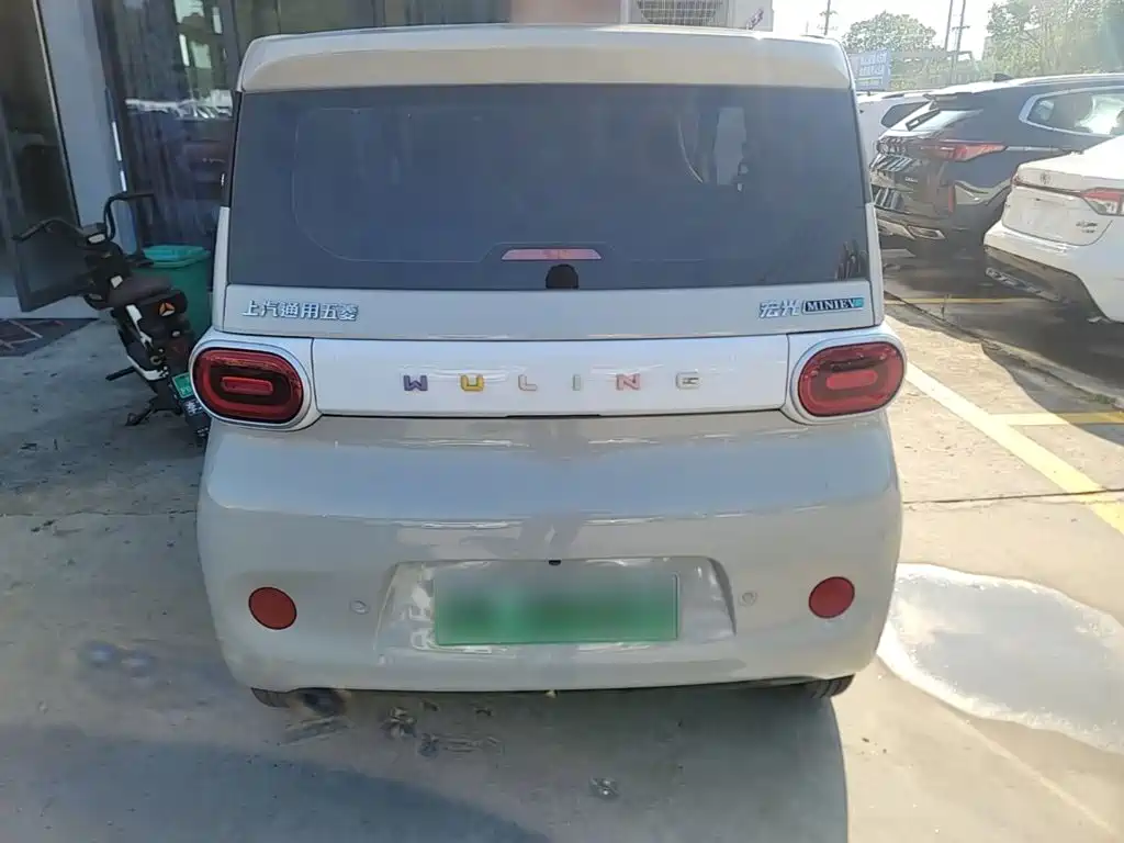 Wuling MINIEV — миниатюра 6