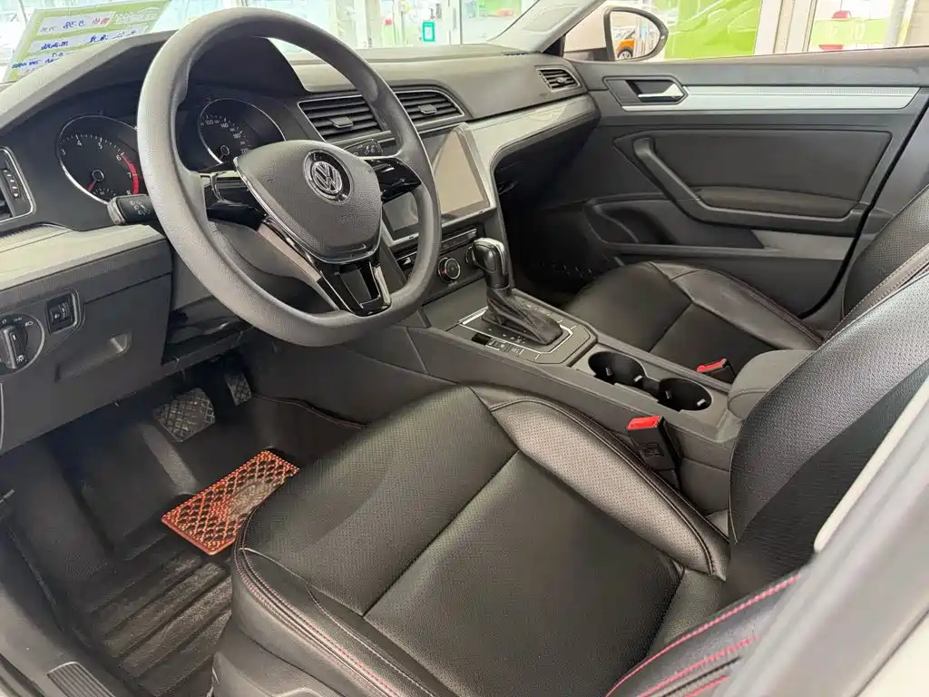 Volkswagen Lamando — миниатюра 6
