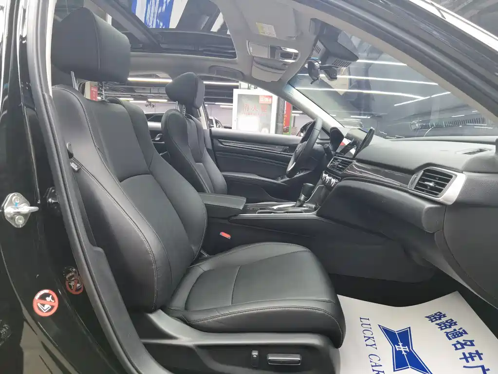 Honda Accord — миниатюра 8