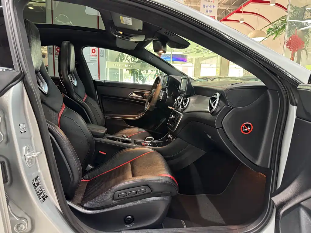 MERCEDES-BENZ CLA AMG