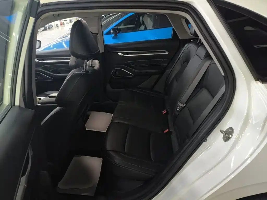 Geely Emgrand — миниатюра 17