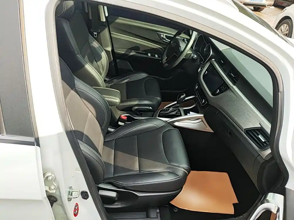 Geely Vision X3 — миниатюра 25
