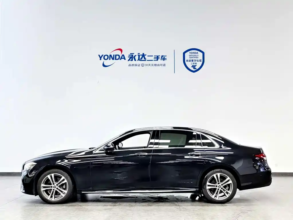 Mercedes-Benz E-Class — миниатюра 8