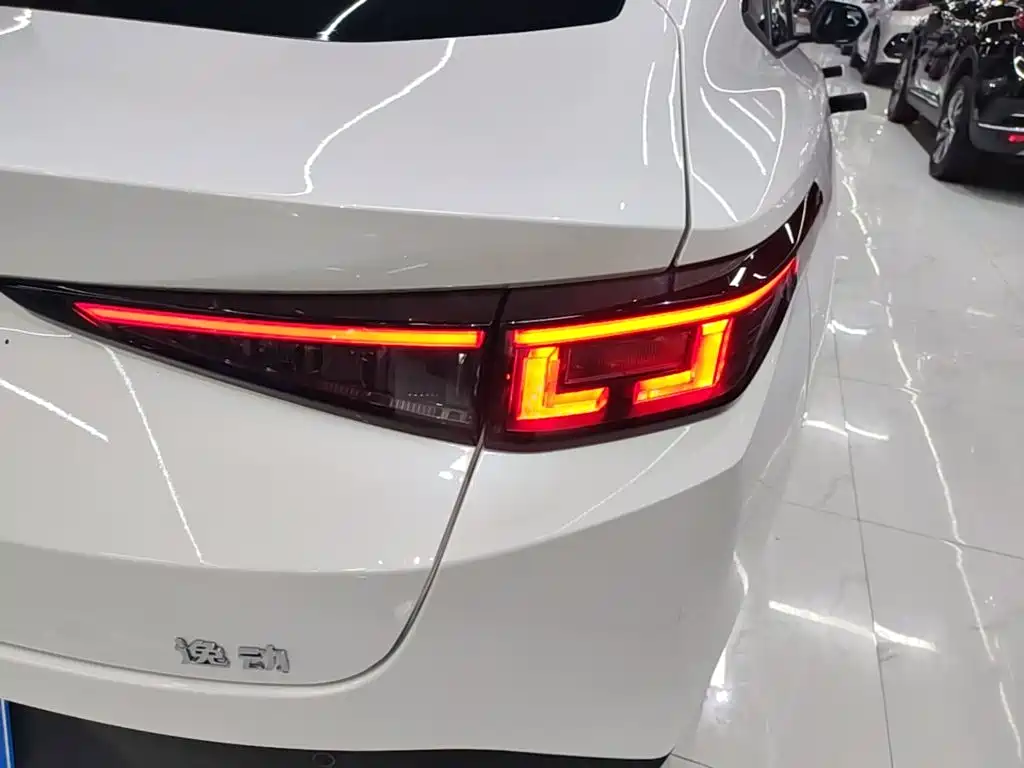 Changan Eado — миниатюра 8