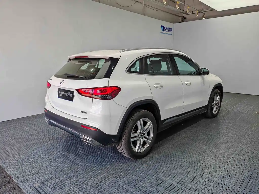 Mercedes-Benz GLA — миниатюра 6