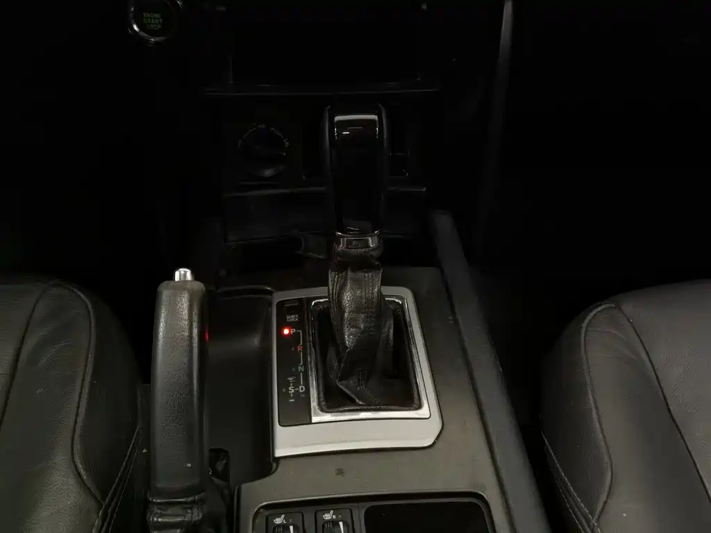 Toyota Prado — миниатюра 13