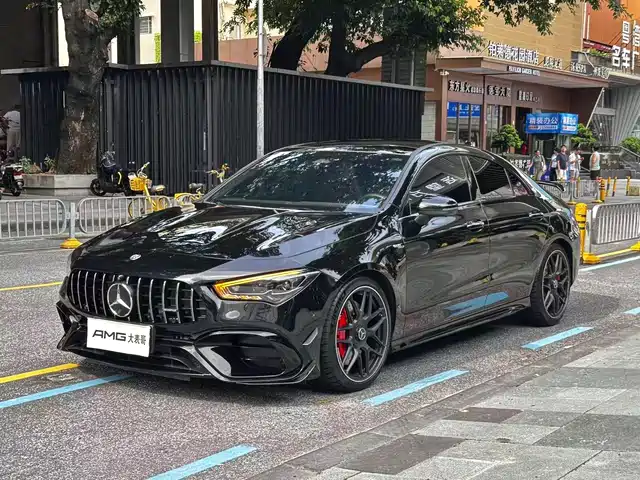 Mercedes-Benz CLA — фото 1
