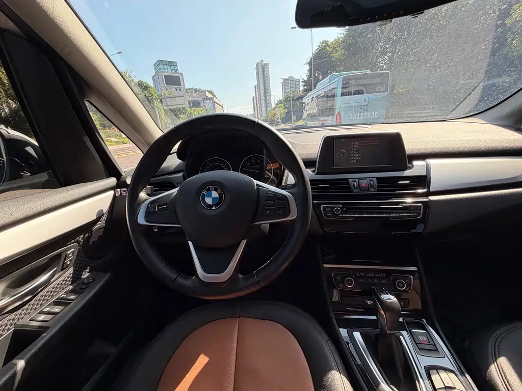 BMW 2 Series Active Tourer (Import) — миниатюра 10