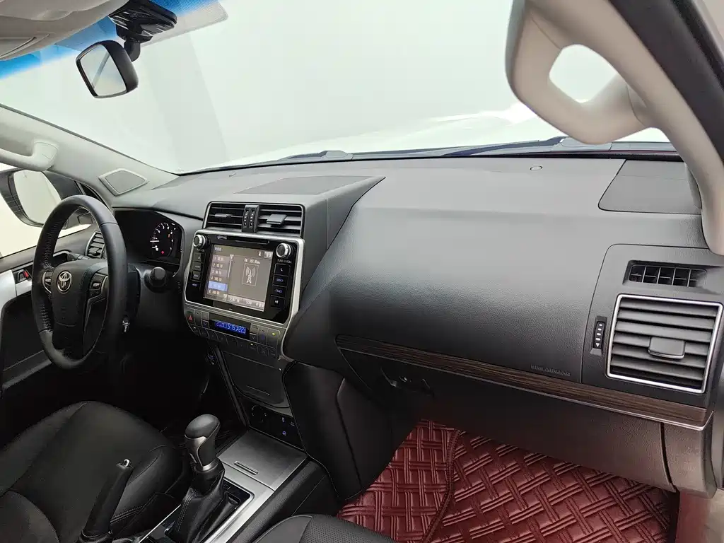 Toyota Prado — миниатюра 19