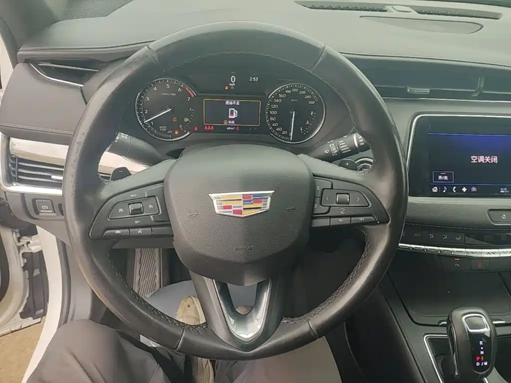 Cadillac XT4 — миниатюра 11