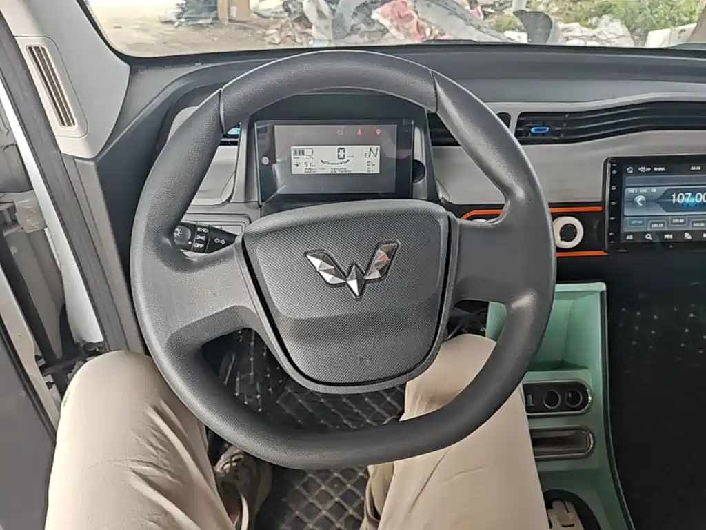 Wuling MINIEV — миниатюра 11