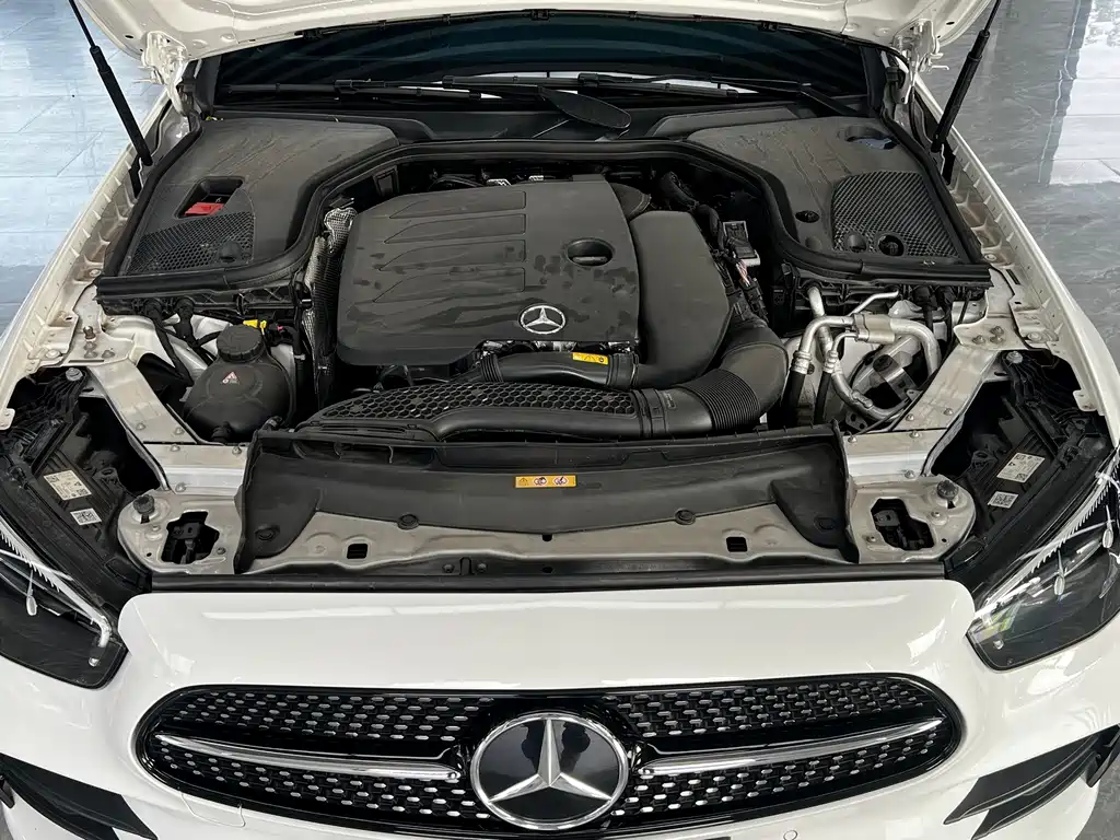 Mercedes-Benz E-Class 2023 — фото 26