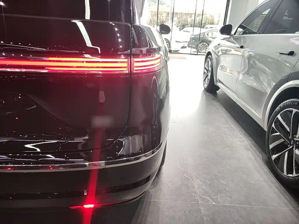 NIO ES8 2026 мест Executive Luxury
