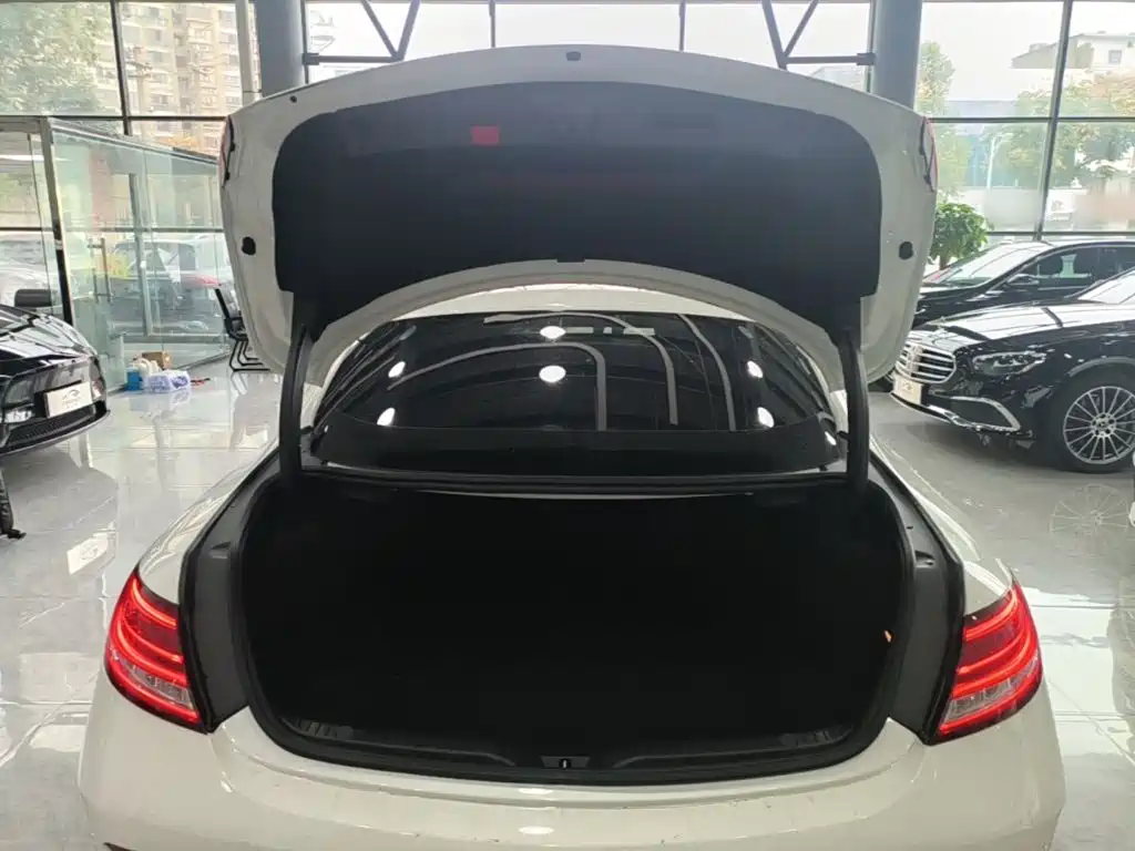 Mercedes-Benz C-Class 2022 — фото 18