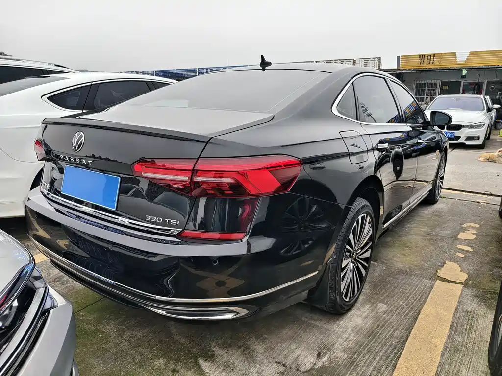 Volkswagen Passat — миниатюра 14