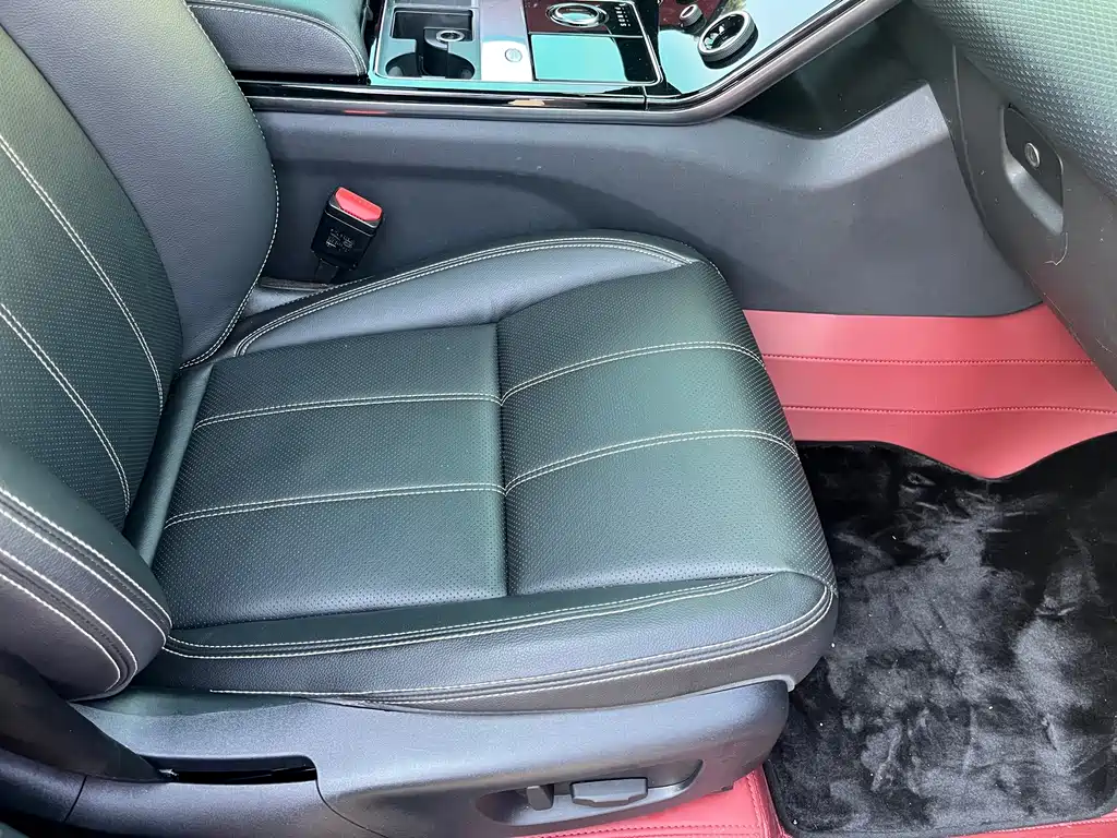 Land Rover Velar — миниатюра 12