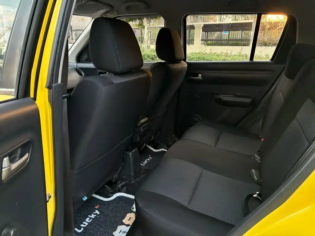 Suzuki Swift — миниатюра 6