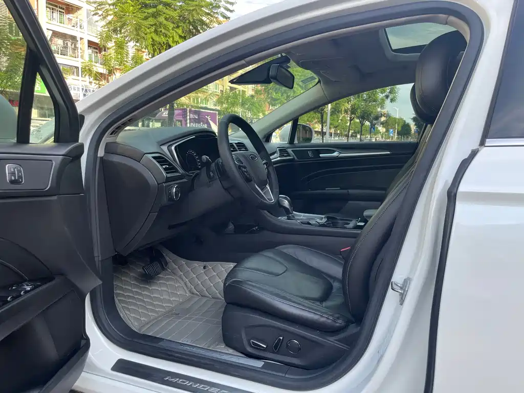 Ford Mondeo — миниатюра 8