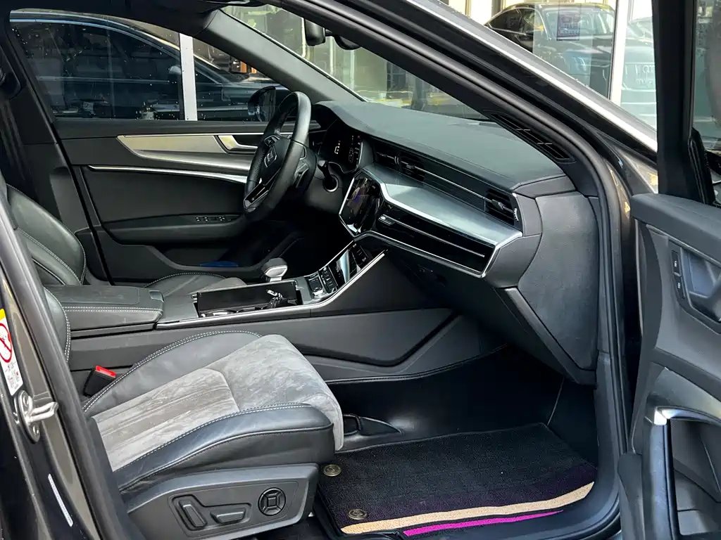 Audi A6L — миниатюра 23