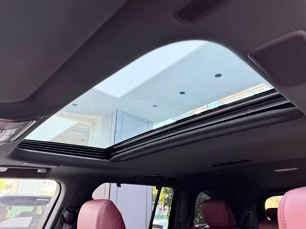 Lexus LX — миниатюра 14