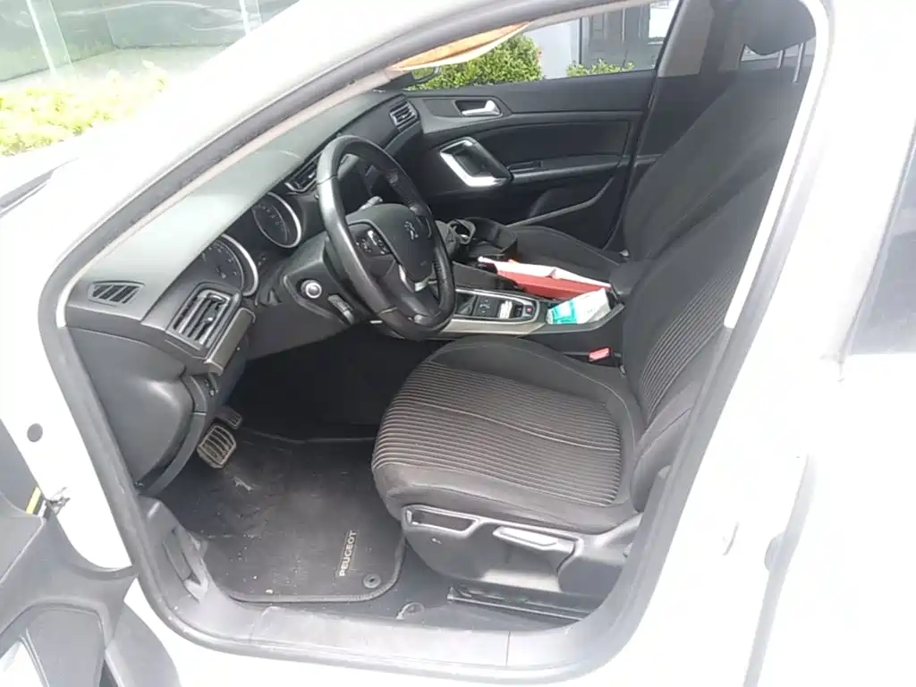 Peugeot 408 — миниатюра 15