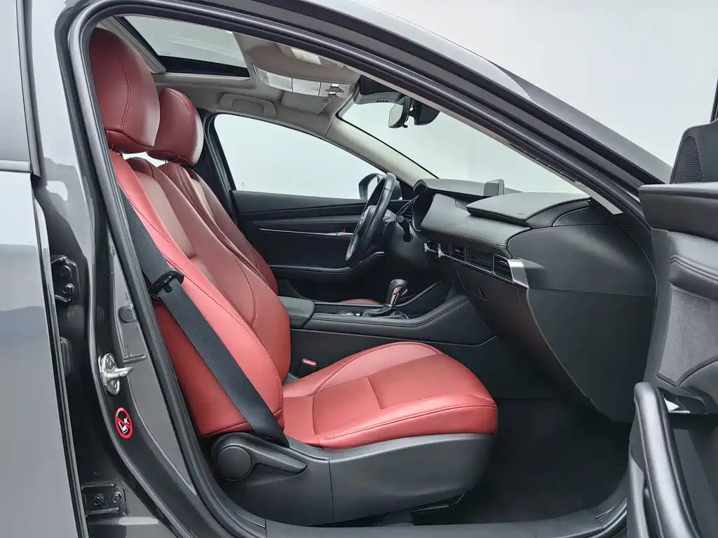 Mazda 3 Axela — миниатюра 23