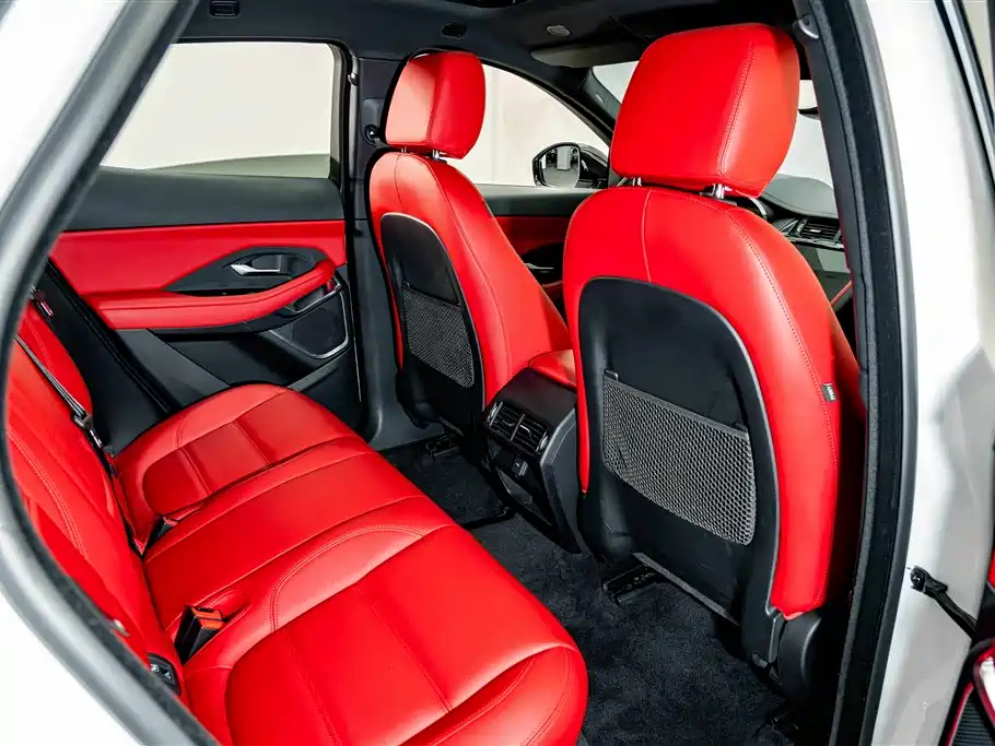 Jaguar E-PACE — миниатюра 21