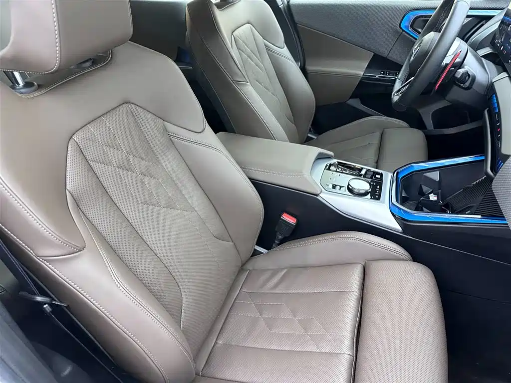 BMW X3 M50 — миниатюра 9
