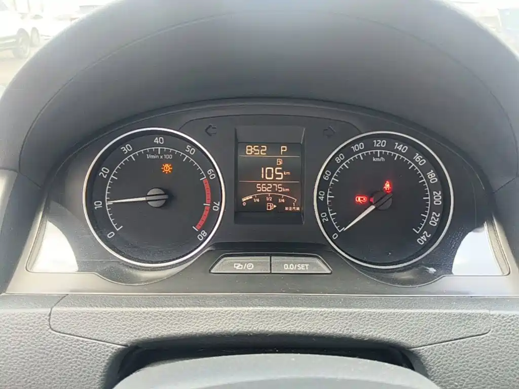 Skoda Rapid Spaceback — миниатюра 12