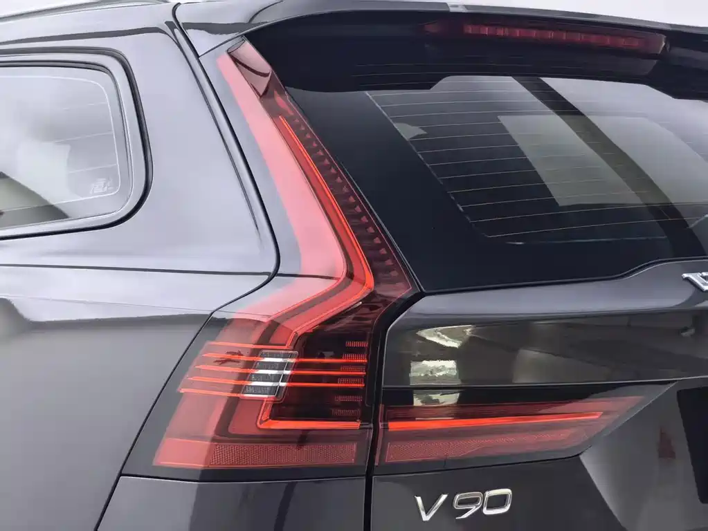 Volvo V90 — миниатюра 31
