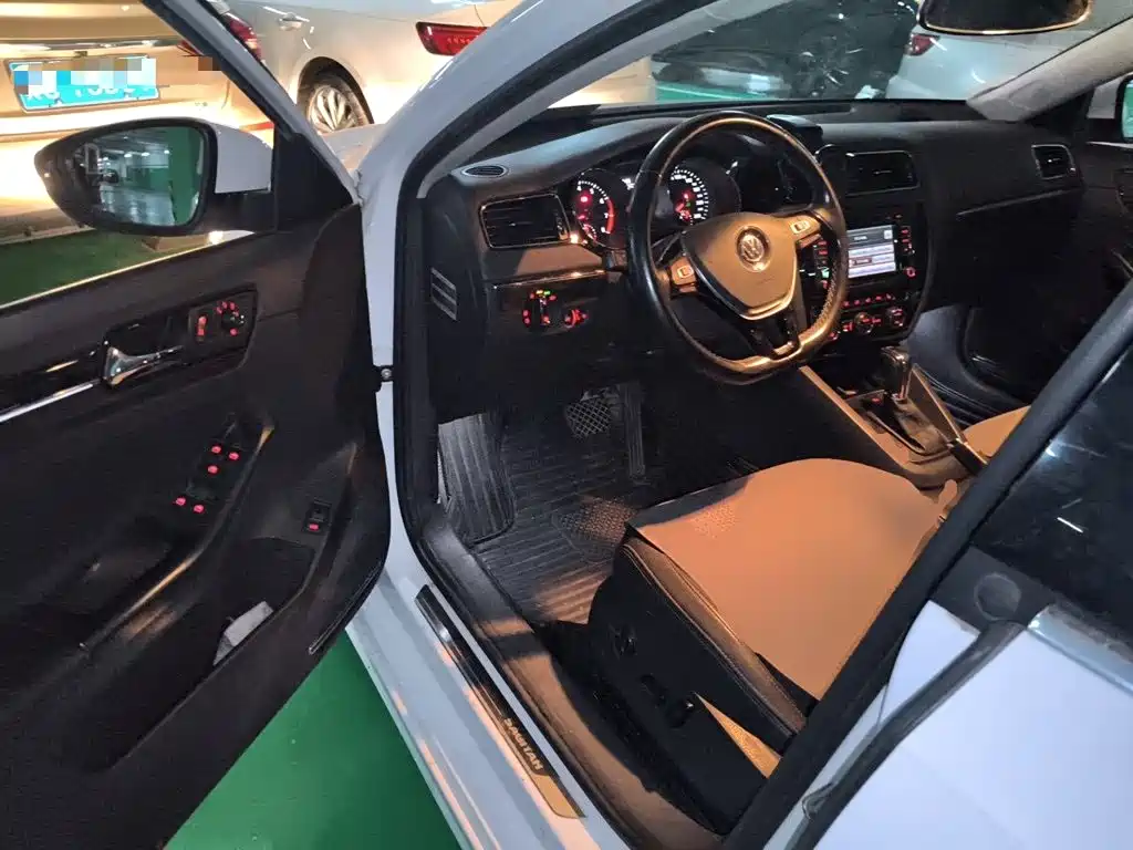 Volkswagen Sagitar — миниатюра 12